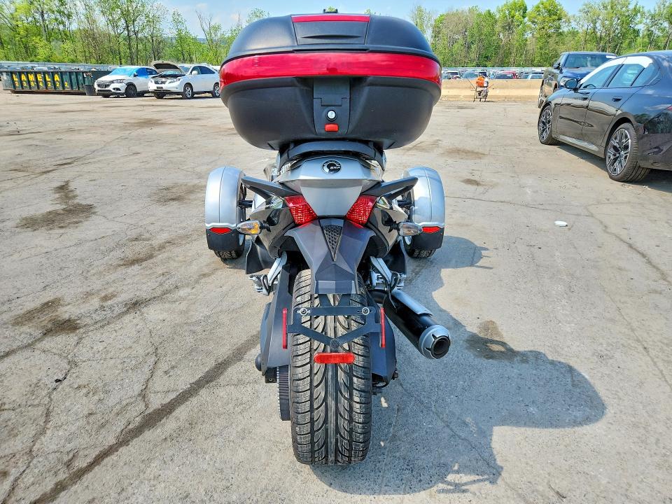 54050016 :رقم المزاد ، 2BXJAWA1X8V001838 vin ، 2008 Can-am Spyder Gs مزاد بيع