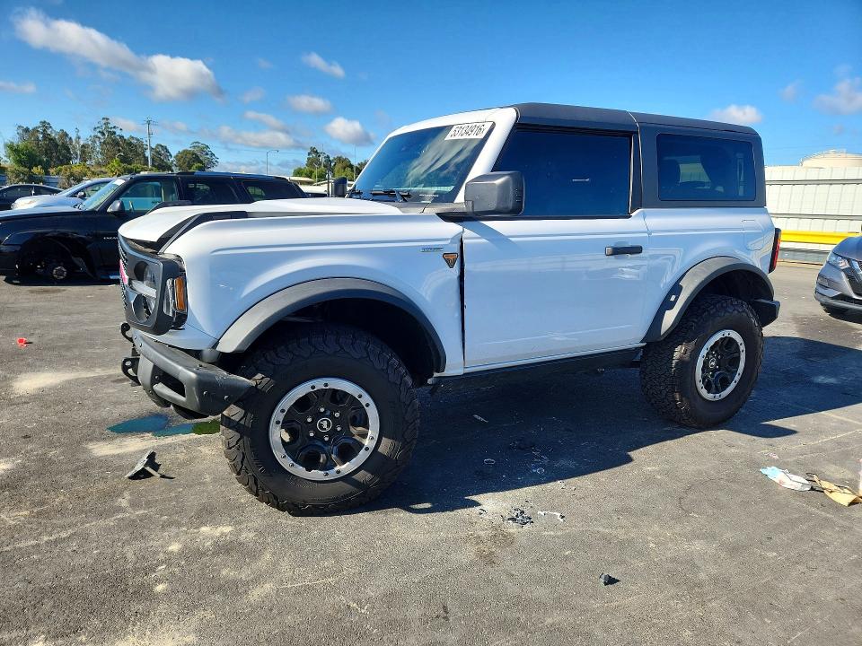 Продажа на аукционе авто 2023 Ford Bronco, vin: 1FMDE5CP6PLB70070, номер лота: 53134916