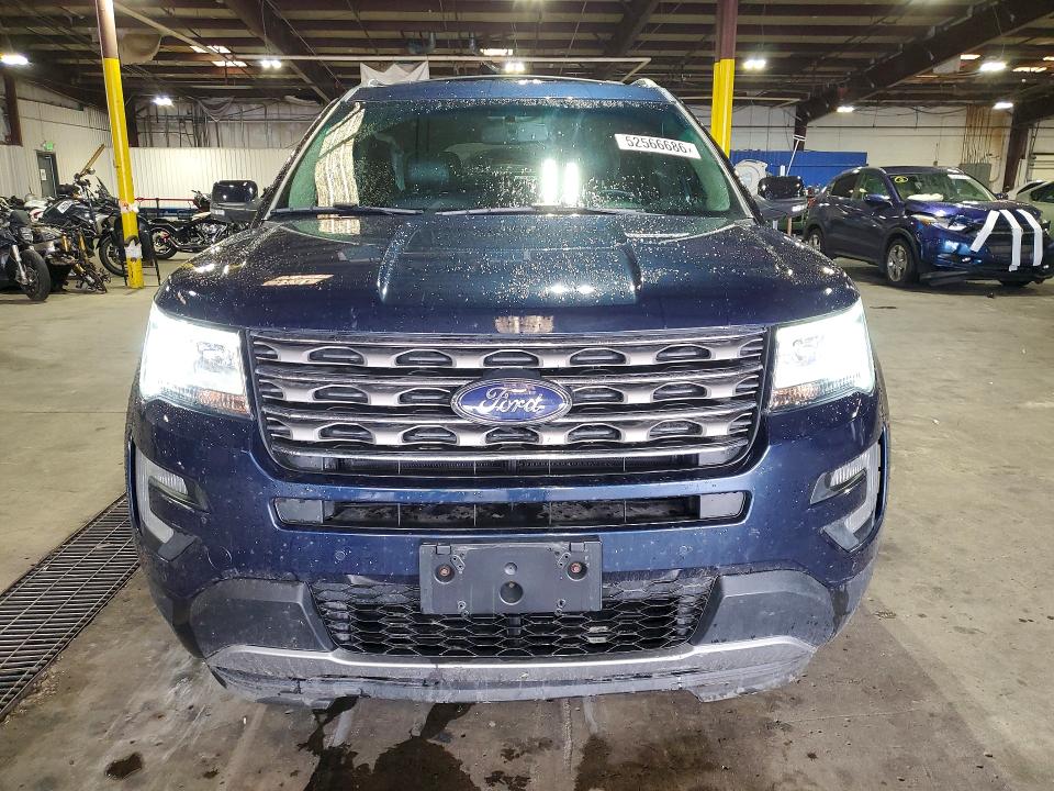 52566686 :رقم المزاد ، 1FM5K8DH1HGA59989 vin ، 2017 Ford Explorer مزاد بيع