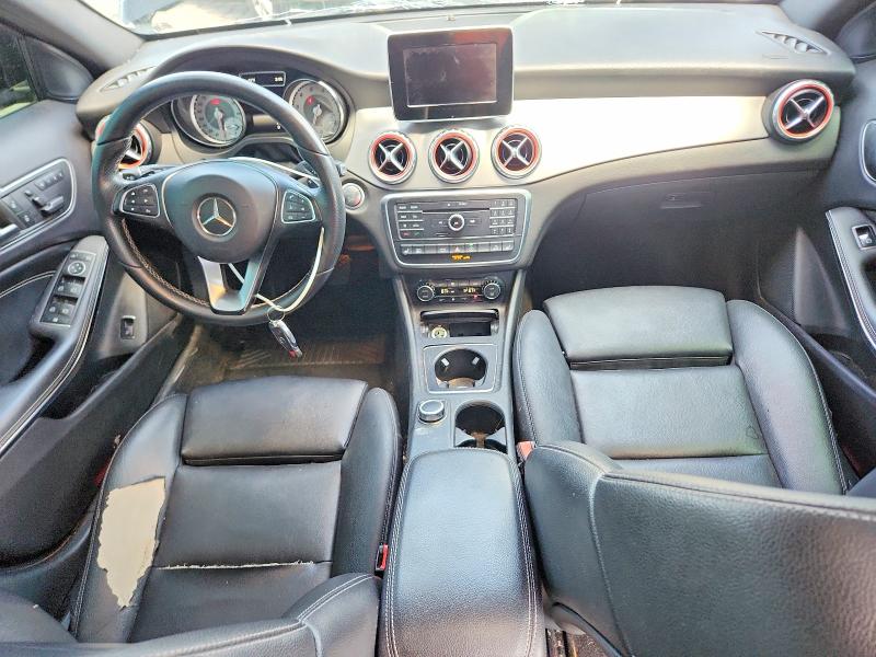 52032346 :رقم المزاد ، WDCTG4GB8HJ286204 vin ، 2017 Mercedes-benz Gla مزاد بيع