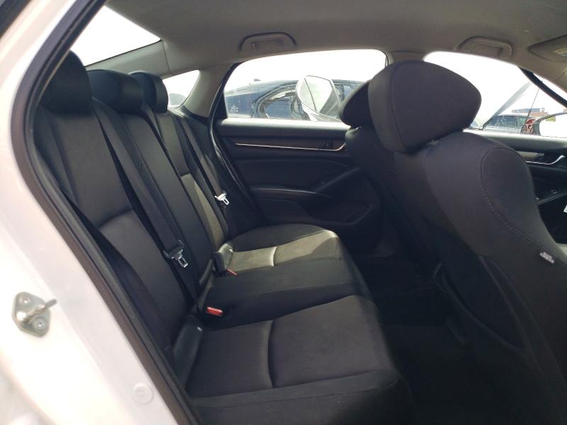 52080706 :رقم المزاد ، 1HGCV1F14JA243120 vin ، 2018 Honda Accord مزاد بيع