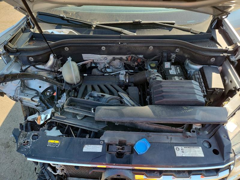 53991076 :رقم المزاد ، 1V2KR2CA3JC537409 vin ، 2018 Volkswagen Atlas مزاد بيع