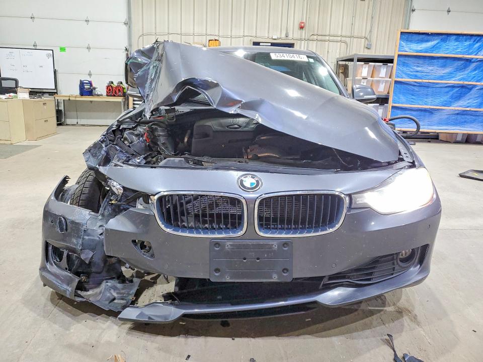 53410416 :رقم المزاد ، WBA3B3C5XFF546162 vin ، 2015 Bmw 328 مزاد بيع