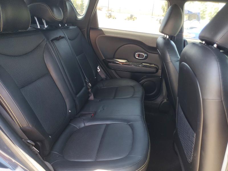 52743046 :رقم المزاد ، KNDJP3A58F7201186 vin ، 2015 Kia Soul مزاد بيع