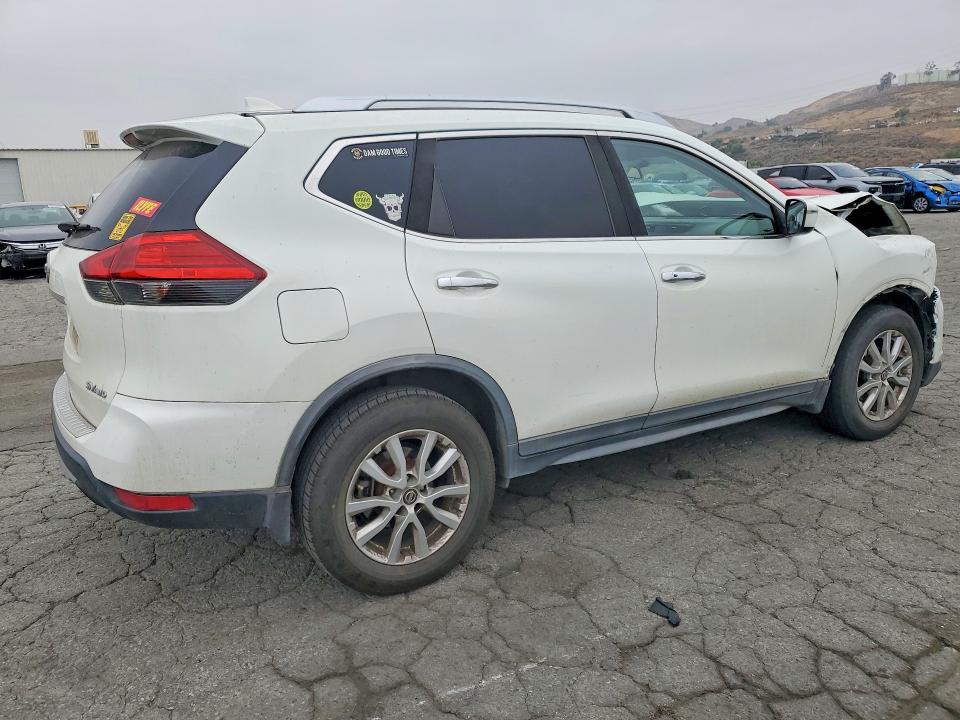 Продаж на аукціоні авто 2017 Nissan Rogue, vin: KNMAT2MV0HP605247, номер лоту: 51907596