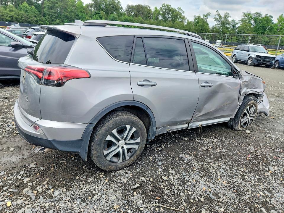 54732096 :رقم المزاد ، 2T3BFREV8JW717596 vin ، 2018 Toyota Rav4 مزاد بيع