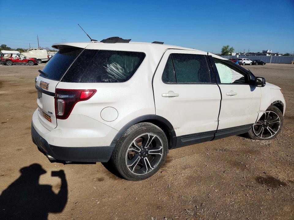51482866 :رقم المزاد ، 1FM5K8GT7FGA52428 vin ، 2015 Ford Explorer مزاد بيع