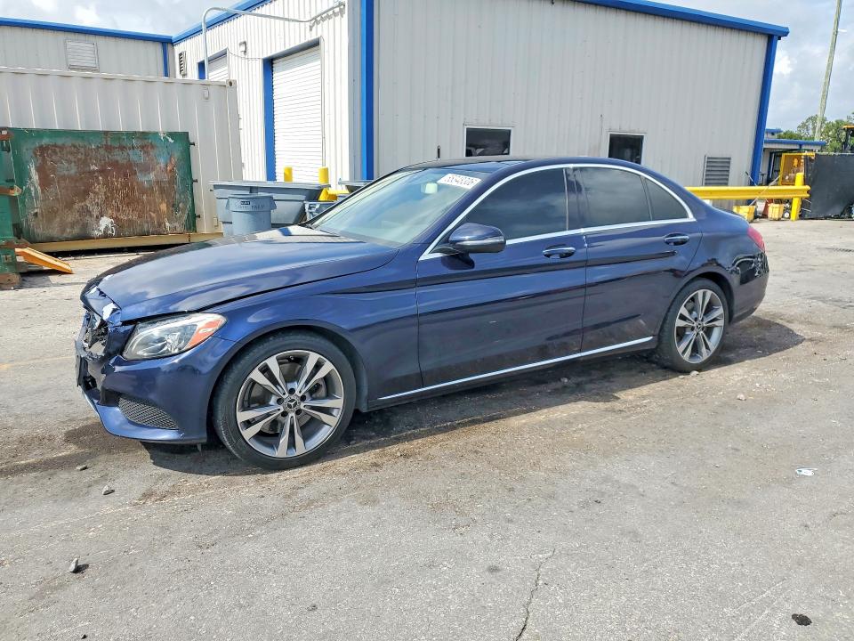 2017 Mercedes-benz C მანქანა იყიდება აუქციონზე, vin: 55SWF4JB7HU231778, აუქციონის ნომერი: 55348306
