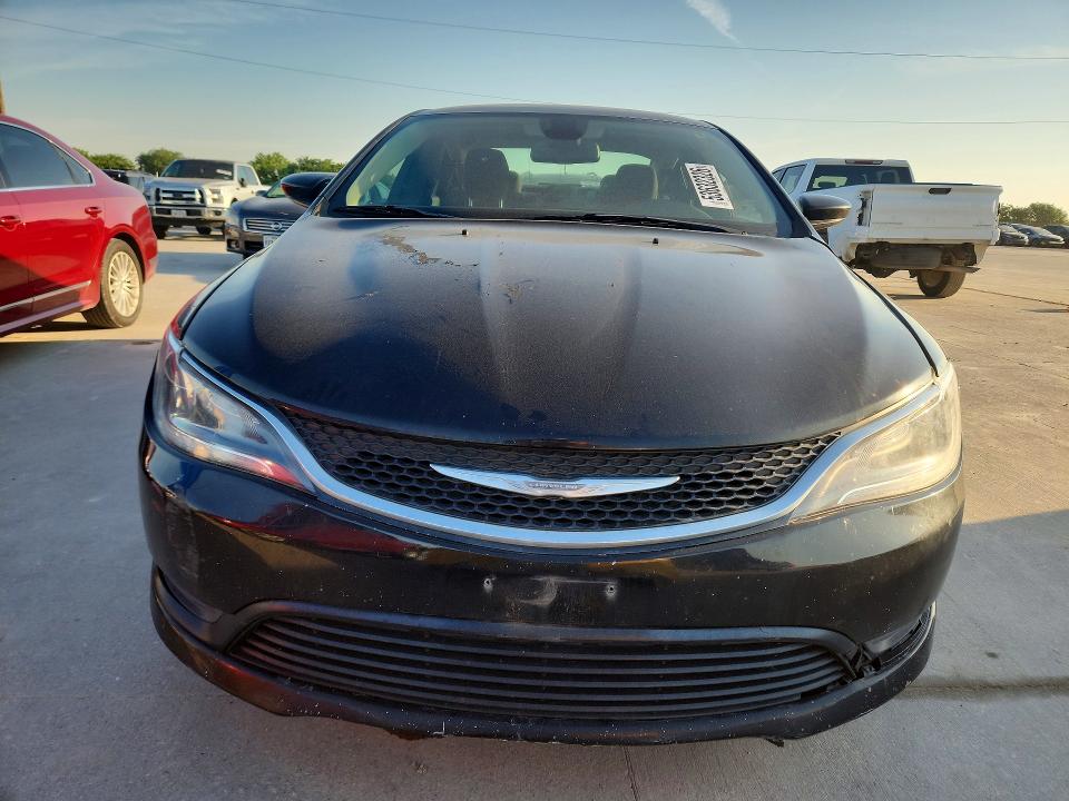 53632326 :رقم المزاد ، 1C3CCCAB3FN695760 vin ، 2015 Chrysler 200 مزاد بيع
