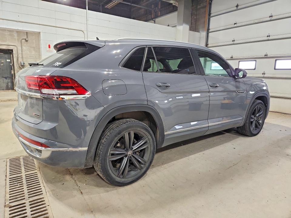52492626 :رقم المزاد ، 1V2RE2CA8MC233037 vin ، 2021 Volkswagen Atlas Cross Sport مزاد بيع