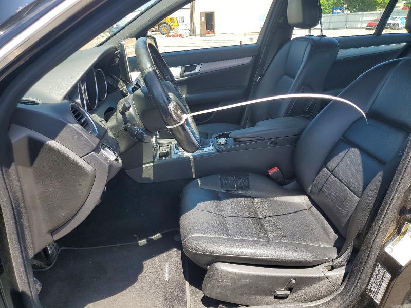 52060296 :رقم المزاد ، WDDGF4HB4CR218491 vin ، 2012 Mercedes-benz C مزاد بيع