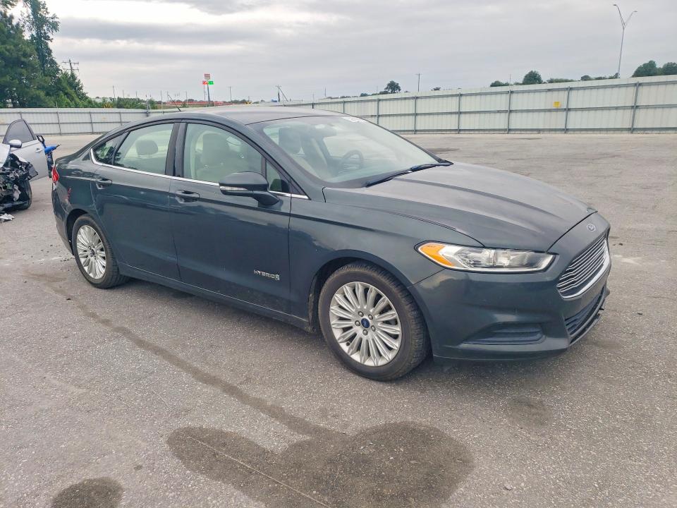 52683646 :رقم المزاد ، 3FA6P0LU3FR238976 vin ، 2015 Ford Fusion مزاد بيع