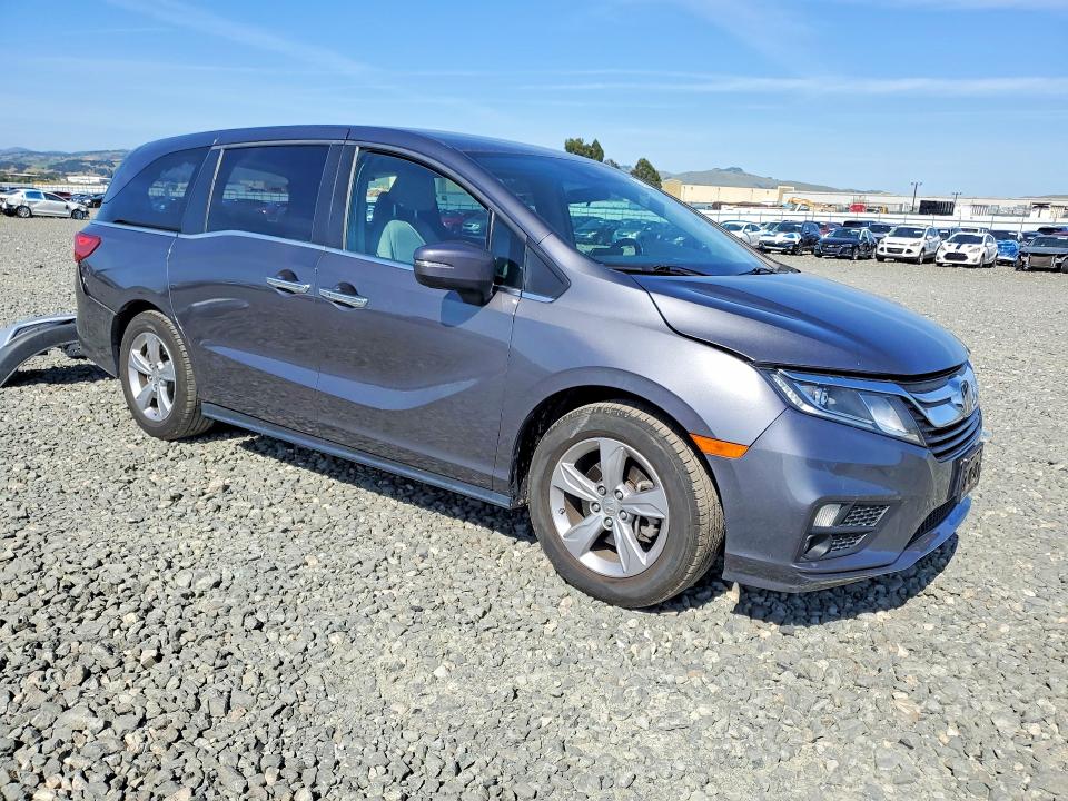 53264076 :رقم المزاد ، 5FNRL6H57JB101766 vin ، 2018 Honda Odyssey مزاد بيع