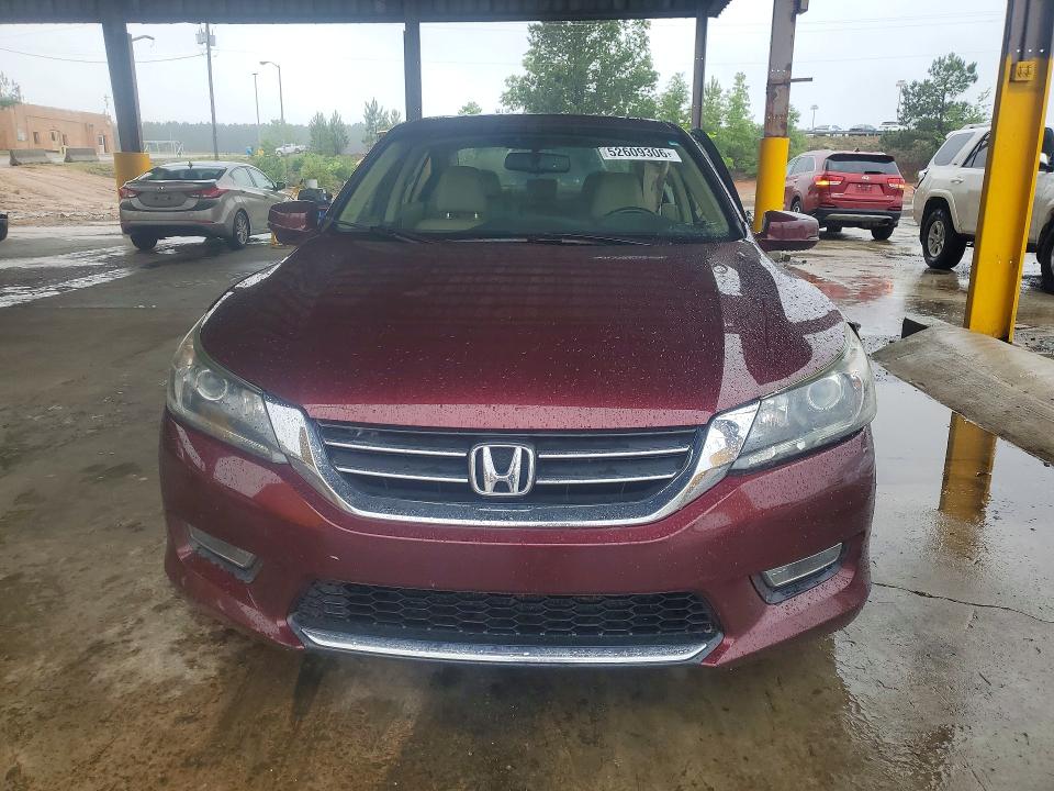 52609306 :رقم المزاد ، 1HGCR2F80DA107207 vin ، 2013 Honda Accord مزاد بيع