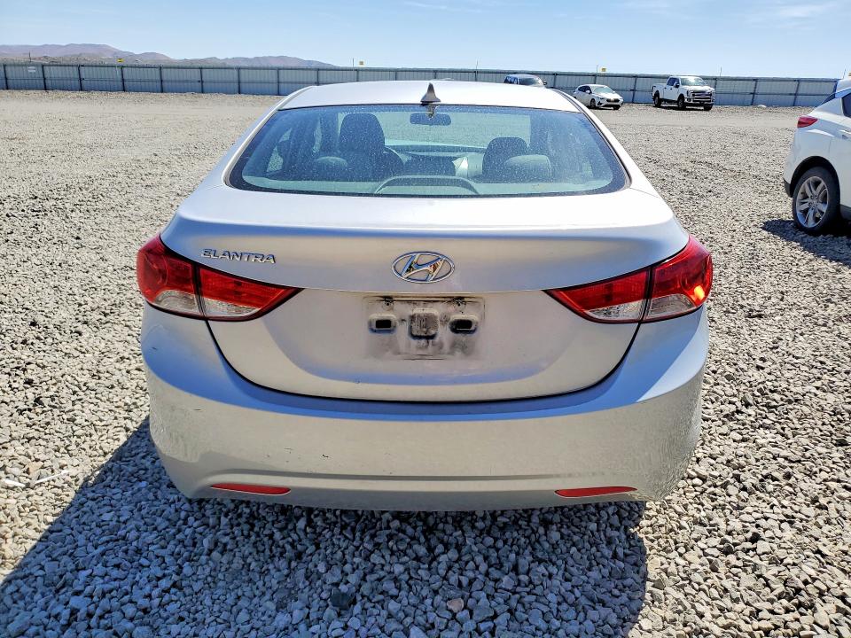 52251756 :رقم المزاد ، KMHDH4AE0DU685428 vin ، 2013 Hyundai Elantra مزاد بيع