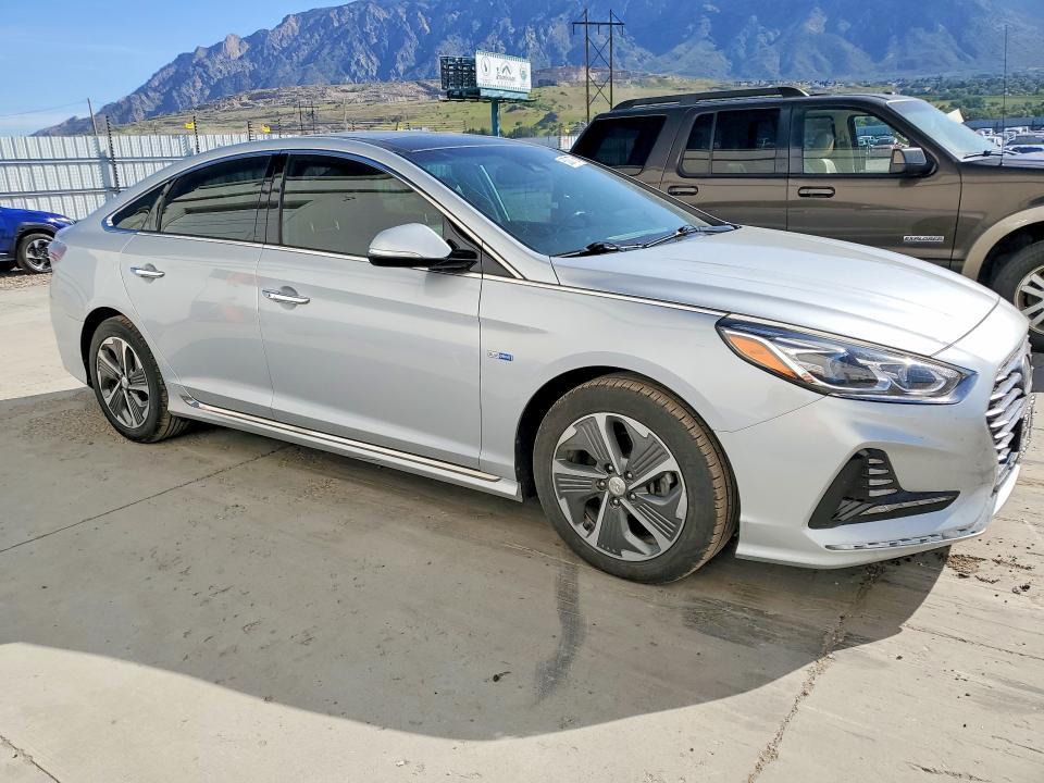 2019 Hyundai Sonata Hybrid მანქანა იყიდება აუქციონზე, vin: KMHE34L34KA092166, აუქციონის ნომერი: 53087756
