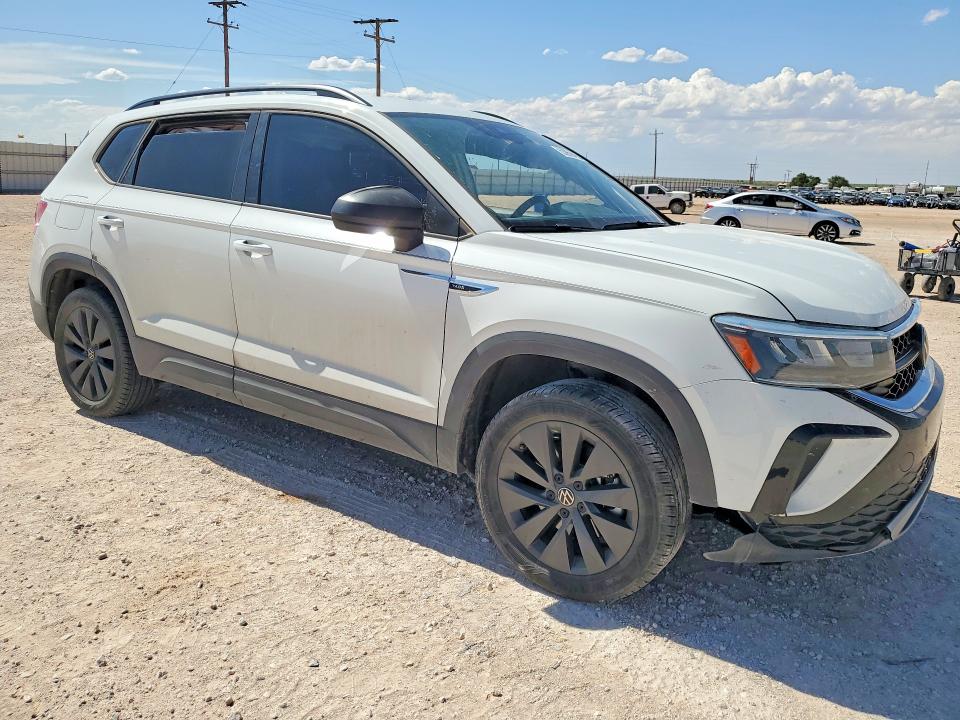 Продажа на аукционе авто 2024 Volkswagen Taos, vin: 3VV5X7B24RM123000, номер лота: 53959426