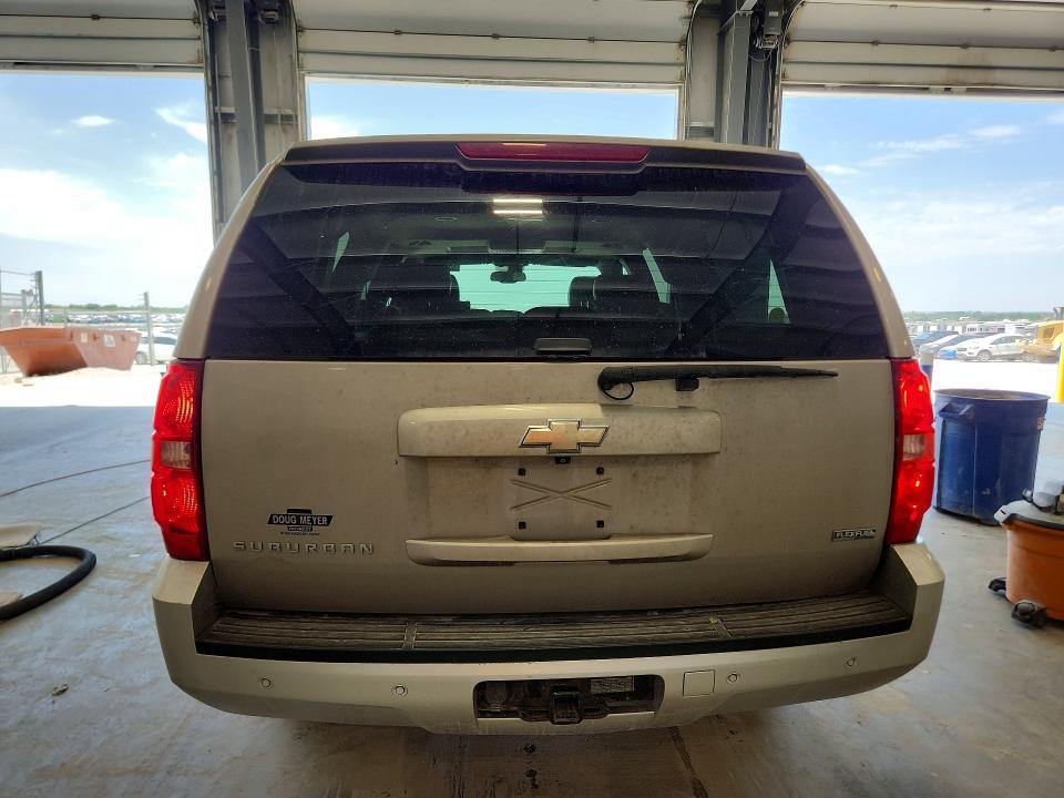 53005226 :رقم المزاد ، 1GNFK16308J209909 vin ، 2008 Chevrolet Suburban مزاد بيع