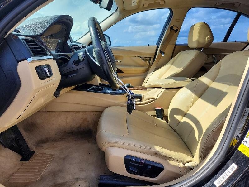 51905126 :رقم المزاد ، WBA3D3C59EK155830 vin ، 2014 Bmw 328 مزاد بيع