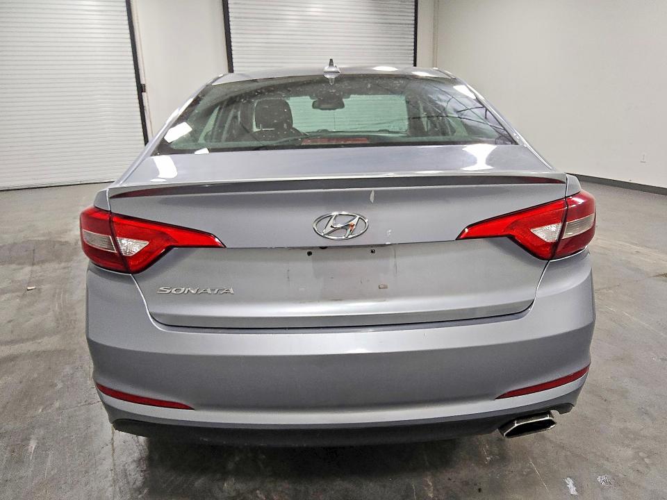 2015 Hyundai Sonata მანქანა იყიდება აუქციონზე, vin: 5NPE24AF2FH225896, აუქციონის ნომერი: 51684566
