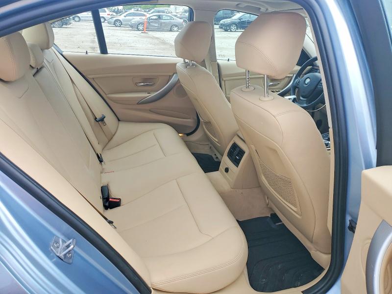 52770116 :رقم المزاد ، WBA3B1G54ENS77501 vin ، 2014 Bmw 320 مزاد بيع