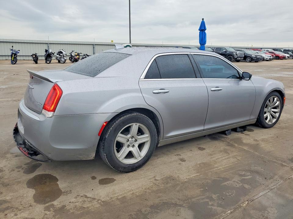 Продаж на аукціоні авто 2018 Chrysler 300, vin: 2C3CCAEG8JH296287, номер лоту: 52043316