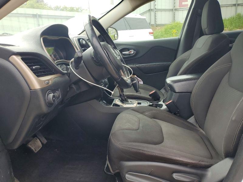 53971206 :رقم المزاد ، 1C4PJLCB0FW683706 vin ، 2015 Jeep Cherokee مزاد بيع