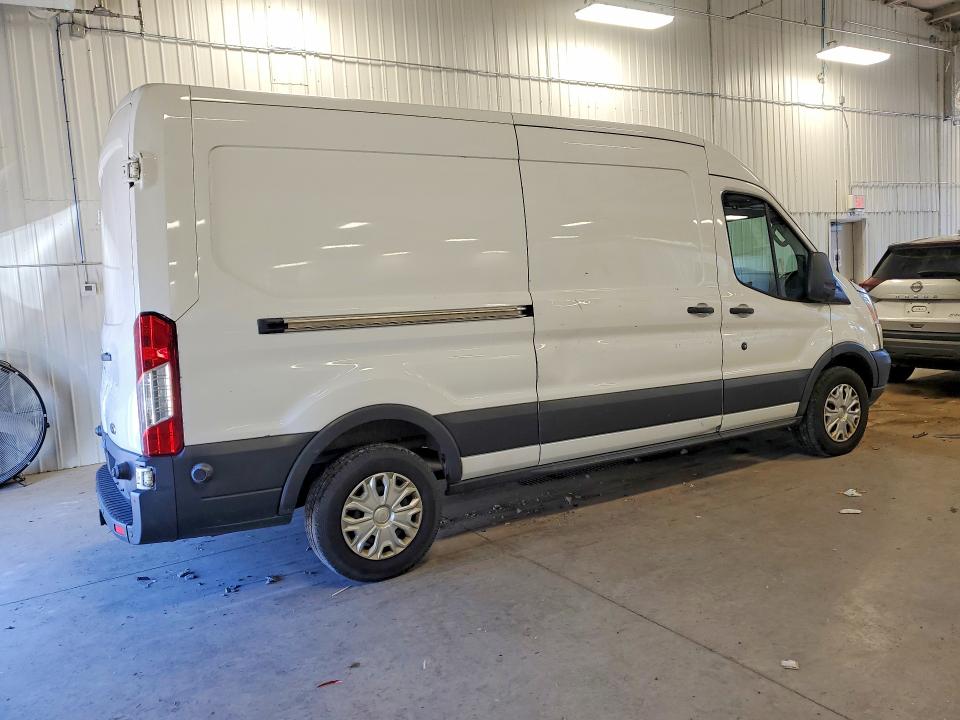 2015 Ford Transit მანქანა იყიდება აუქციონზე, vin: 1FTNE2CG0FKA04686, აუქციონის ნომერი: 52061126