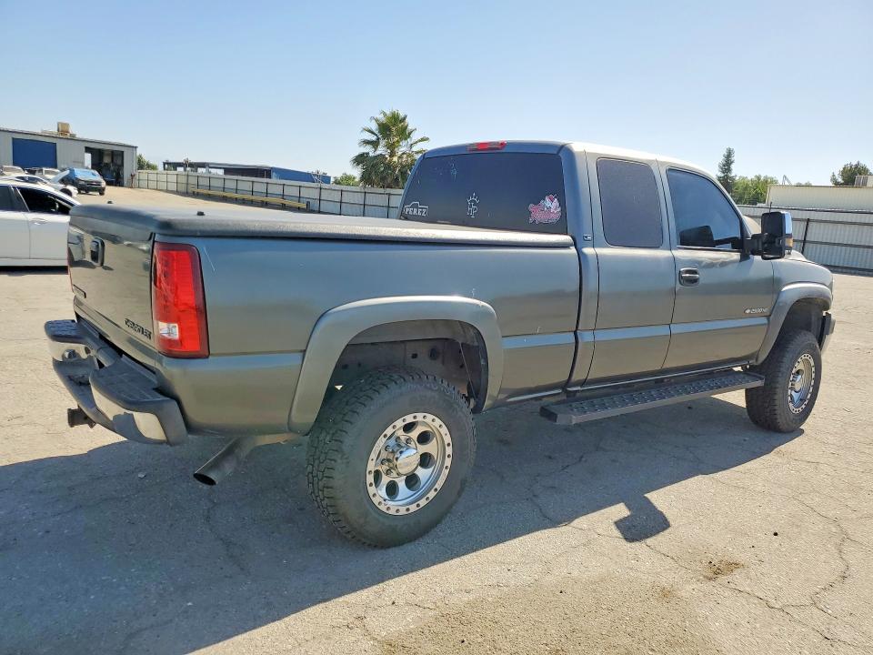 2001 Chevrolet Silverado მანქანა იყიდება აუქციონზე, vin: 1GCHC29U71E157010, აუქციონის ნომერი: 54158956