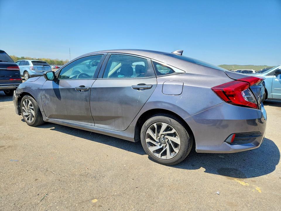 2017 Honda Civic მანქანა იყიდება აუქციონზე, vin: 19XFC2F77HE222121, აუქციონის ნომერი: 52478396