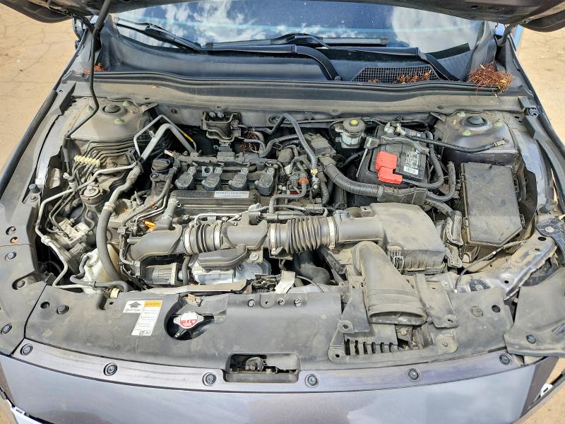 55192366 :رقم المزاد ، 1HGCV1F4XJA092844 vin ، 2018 Honda Accord مزاد بيع
