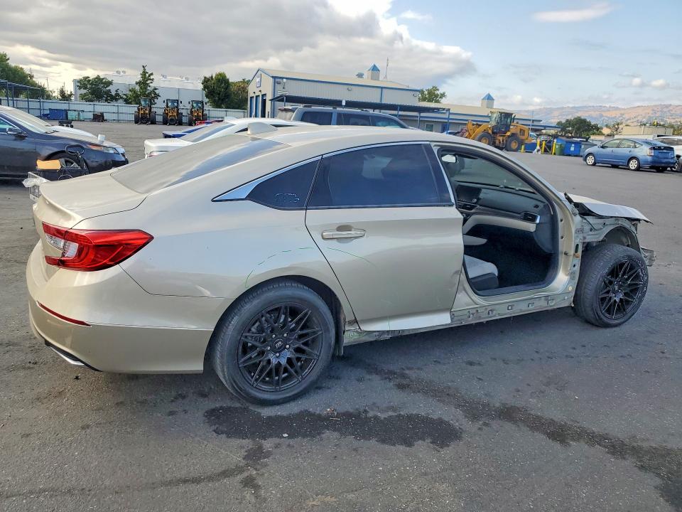 Aukcja sprzedaży 2018 Honda Accord, vin: 1HGCV1F19JA042720, numer aukcji: 55432446