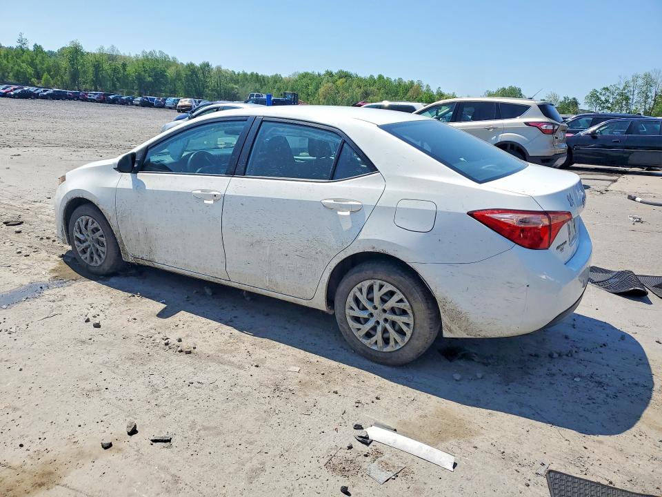 53873376 :رقم المزاد ، 5YFBURHE1JP805899 vin ، 2018 Toyota Corolla مزاد بيع