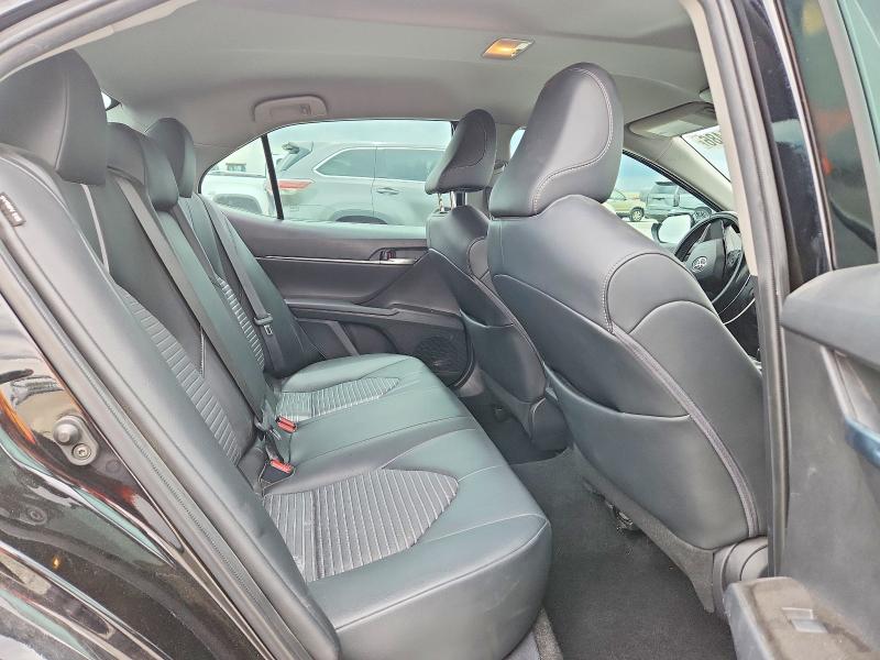 52614486 :رقم المزاد ، 4T1G11AK1NU018133 vin ، 2022 Toyota Camry مزاد بيع