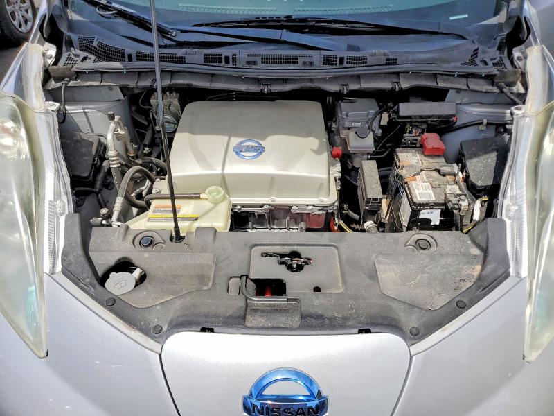 2015 Nissan Leaf მანქანა იყიდება აუქციონზე, vin: 1N4AZ0CP1FC326700, აუქციონის ნომერი: 52370916