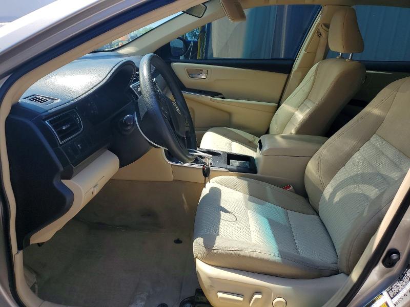 54052676 :رقم المزاد ، 4T1BF1FKXFU110573 vin ، 2015 Toyota Camry مزاد بيع