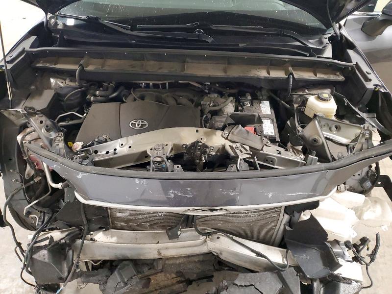 52578386 :رقم المزاد ، 5TDHZRBHXNS177563 vin ، 2022 Toyota Highlander مزاد بيع