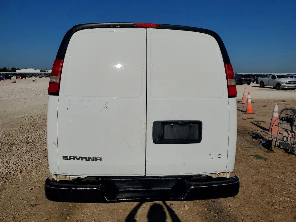 53593266 :رقم المزاد ، 1GTW7FCF5F1113597 vin ، 2015 Gmc Savana مزاد بيع
