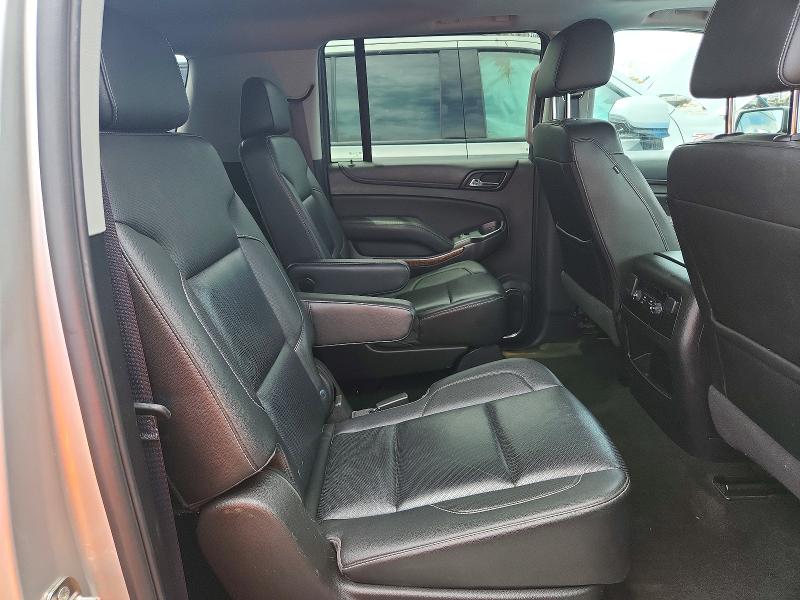 54105426 :رقم المزاد ، 1GNSCJKCXHR206275 vin ، 2017 Chevrolet Suburban مزاد بيع