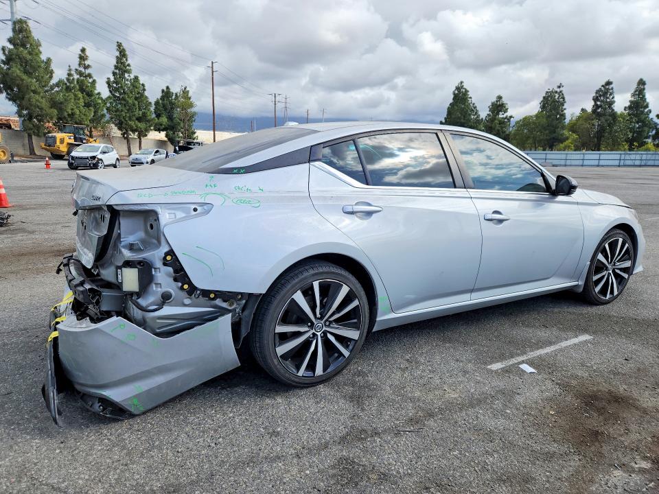 2021 Nissan Altima მანქანა იყიდება აუქციონზე, vin: 1N4AL4CV5MN411676, აუქციონის ნომერი: 54710586