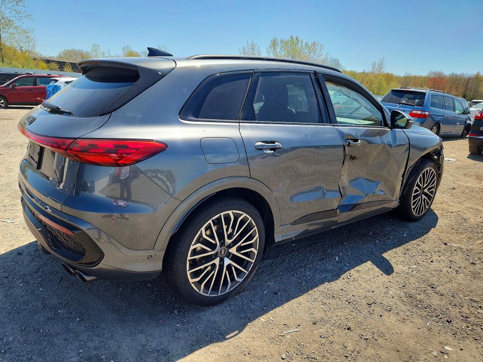 Продаж на аукціоні авто 2025 Audi Sq5, vin: WA125AGU0S2022574, номер лоту: 52003136