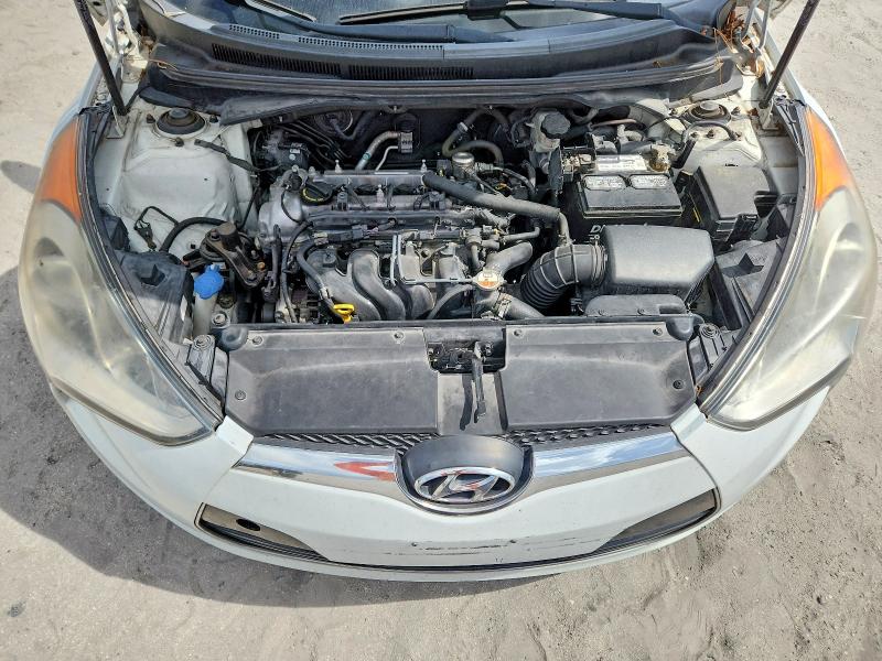 2015 Hyundai Veloster მანქანა იყიდება აუქციონზე, vin: KMHTC6AD3FU237121, აუქციონის ნომერი: 55231866