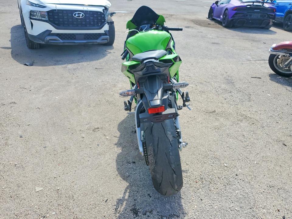 Продажа на аукционе авто 2024 Kawasaki Zx1002, vin: JKBZXVL16RA014101, номер лота: 53452516