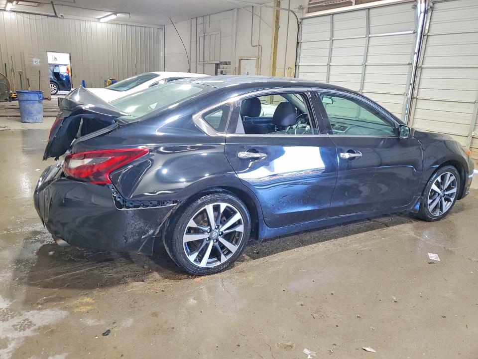 Продажа на аукционе авто 2017 Nissan Altima, vin: 1N4AL3AP0HC272461, номер лота: 53801746