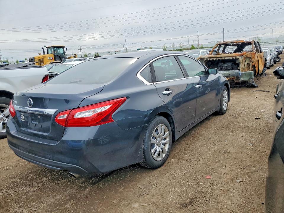 Продаж на аукціоні авто 2017 Nissan Altima, vin: 1N4AL3AP7HN310479, номер лоту: 52140426