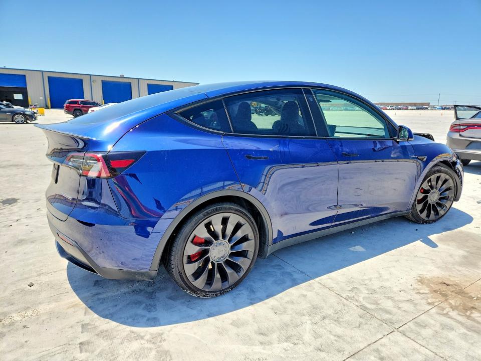 2023 Tesla Model Y მანქანა იყიდება აუქციონზე, vin: 7SAYGDEF6PF641185, აუქციონის ნომერი: 52967256