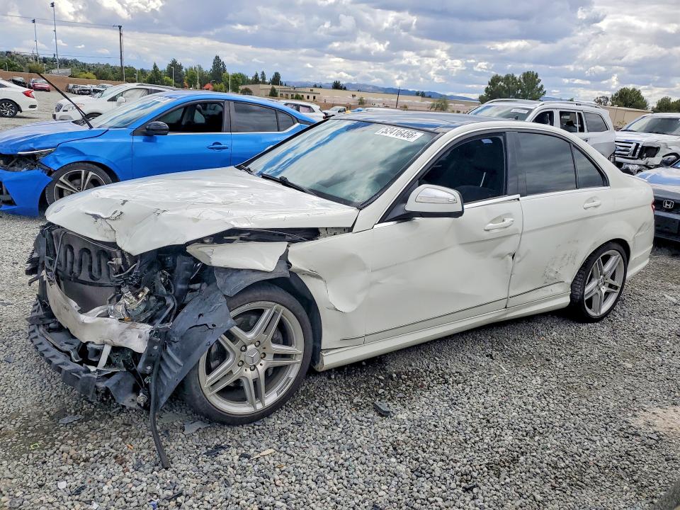 52416456 :رقم المزاد ، WDDGF56X89R047788 vin ، 2009 Mercedes-benz C مزاد بيع