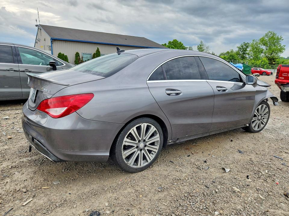 54264326 :رقم المزاد ، WDDSJ4GB7HN417446 vin ، 2017 Mercedes-benz Cla مزاد بيع