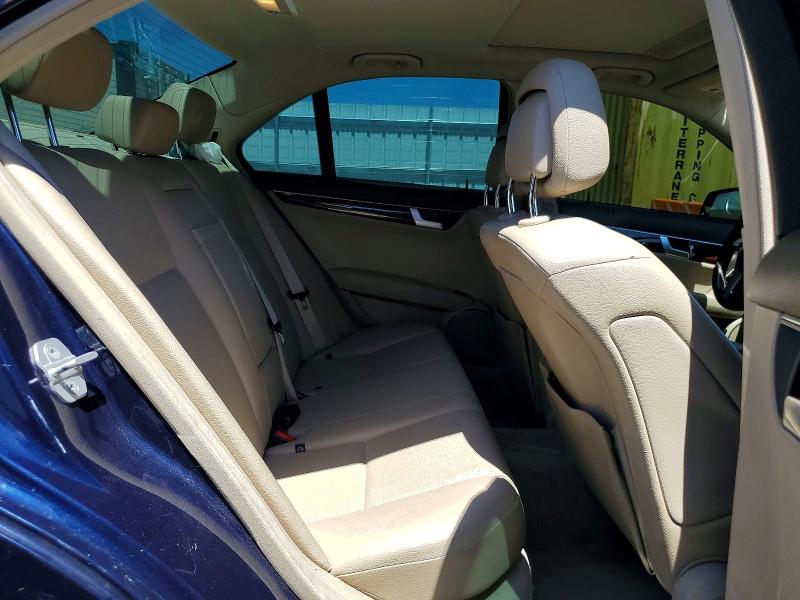 Продажа на аукционе авто 2013 Mercedes-benz C, vin: WDDGF8AB5DA833116, номер лота: 52525906