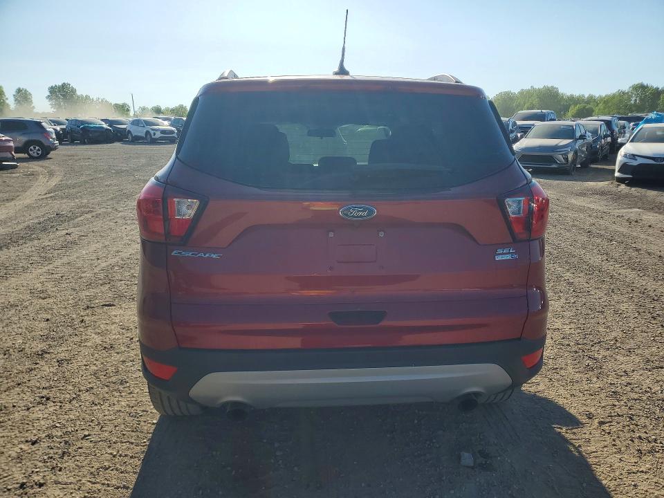 2019 Ford Escape მანქანა იყიდება აუქციონზე, vin: 1FMCU9HD8KUB25302, აუქციონის ნომერი: 54984246